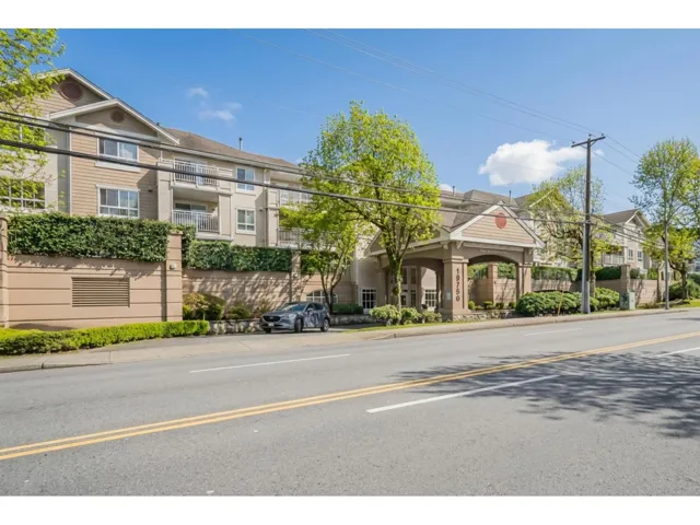 321 19750 64 AVENUE, Langley, British Columbia V2Y2T1