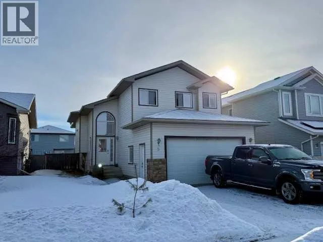 5 Pinnacle Street, Grande Prairie, Alberta T8W0A9