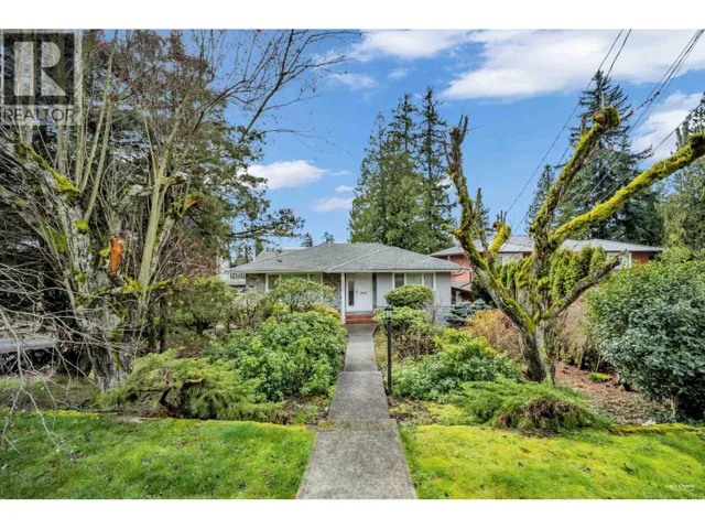 4850 PORTLAND STREET, Burnaby, British Columbia V5J2P5