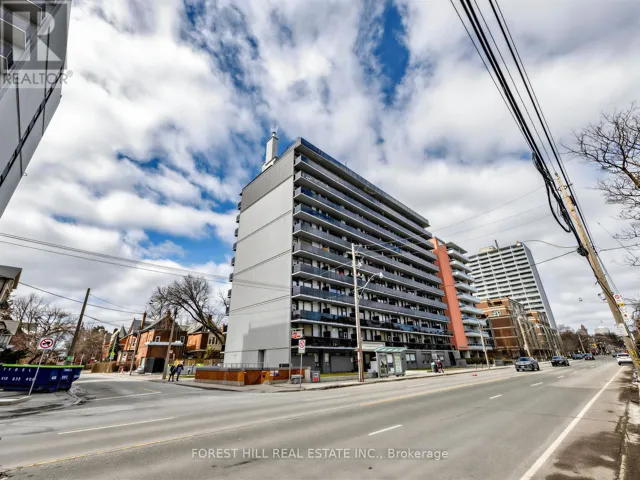 PHD - 70 SPADINA ROAD, Toronto (Annex), Ontario M5R2T6