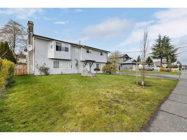 7273 130 STREET, Surrey, British Columbia V3W4J8
