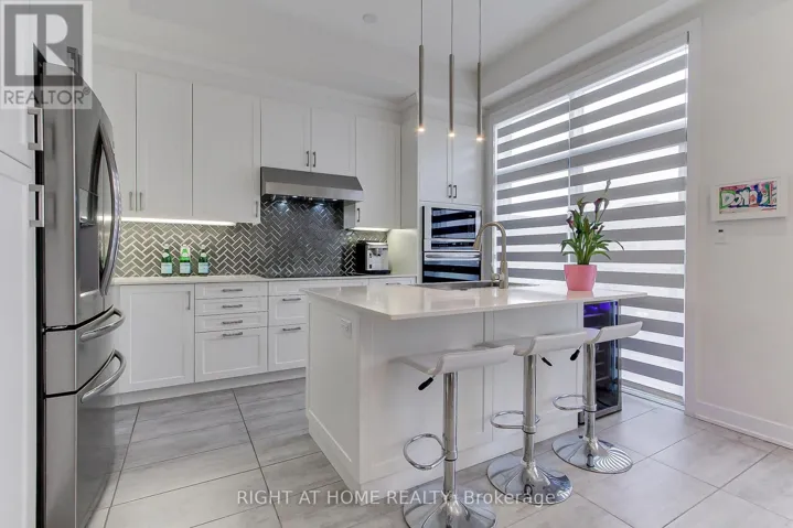 14 PAGEANT AVENUE, Vaughan (Vellore Village), Ontario L4H4R3