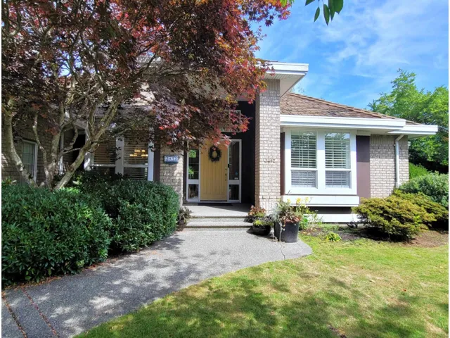 3412 CANTERBURY DRIVE, Surrey, British Columbia V3Z0G8