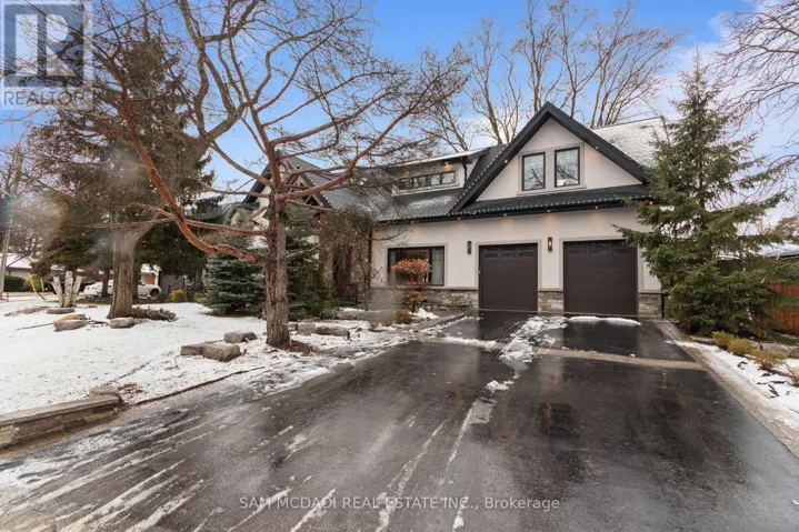 1031 WELWYN DRIVE, Mississauga (Clarkson), Ontario L5J3J2