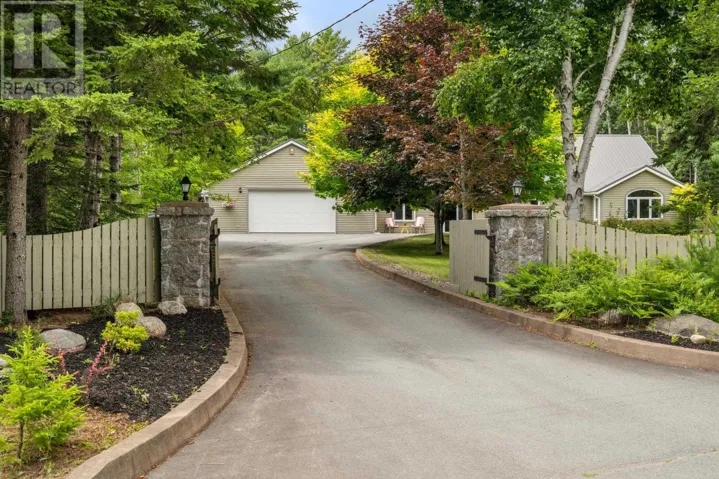 532 Oakland Road, Indian Point, Nova Scotia B0J2E0