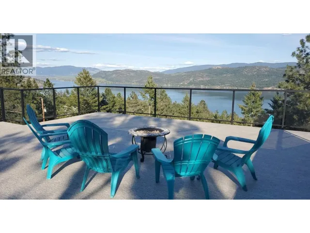 571 Mountain Drive, Vernon, British Columbia V1H2B7