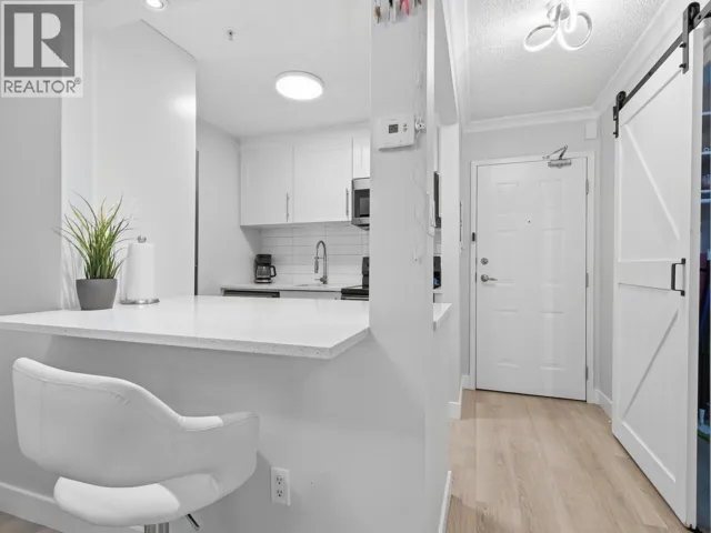 410 715 ROYAL AVENUE, New Westminster, British Columbia V3M5X4