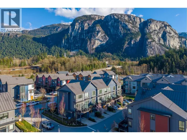 38014 KEEL WAY, Squamish, British Columbia V8B2A1