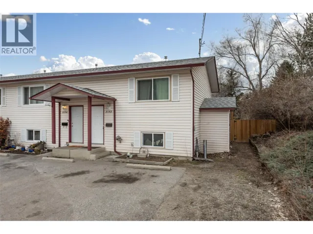 2732 Riffington Place, West Kelowna, British Columbia V1Z3L1
