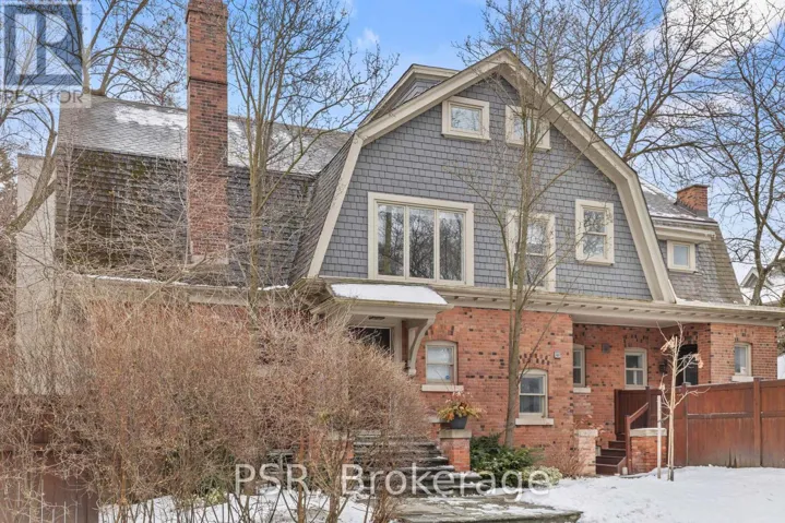 31 CLARENDON AVENUE, Toronto (Casa Loma), Ontario M4V3C1
