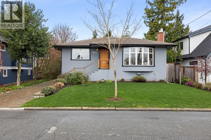 916 Monterey Ave, Oak Bay, British Columbia V8S4A2