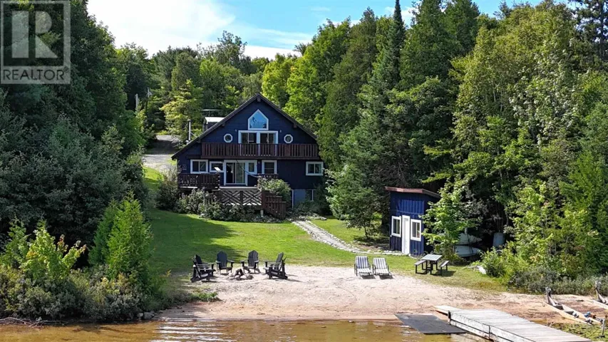 213 South Bay RD, Elliot Lake, Ontario P5A2S9