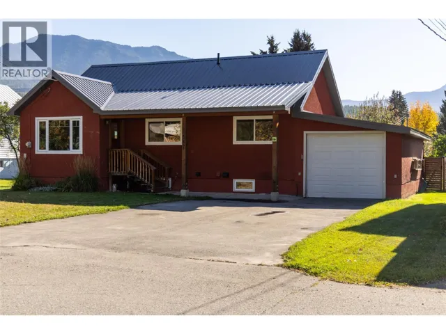 862 11th Avenue, Fernie, British Columbia V0B1M0