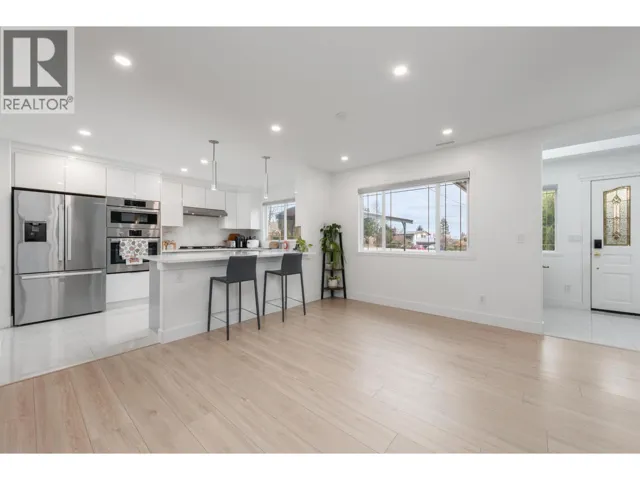 103 1334 CHARLAND AVENUE, Coquitlam, British Columbia V3K3L3