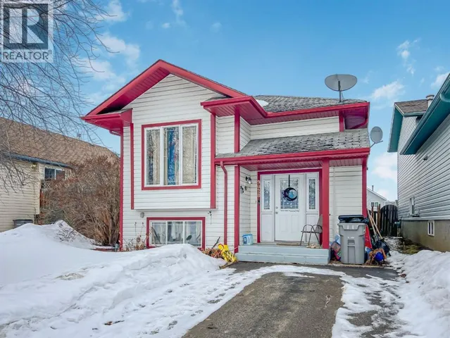 9028 63 Avenue, Grande Prairie, Alberta T8W2M3