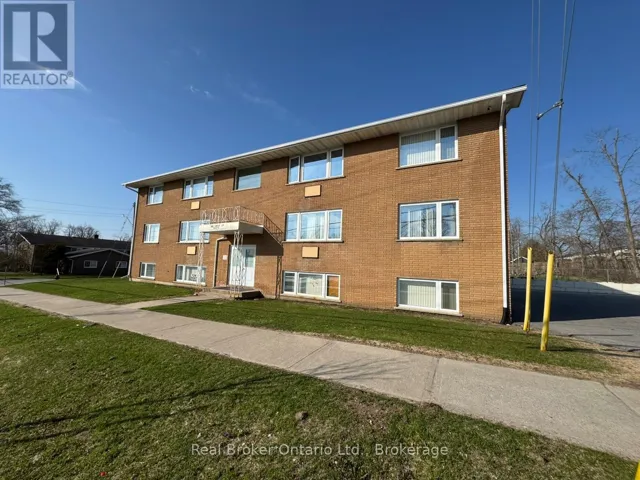 8 - 301 WEST STREET N, Orillia, Ontario L3V5E1