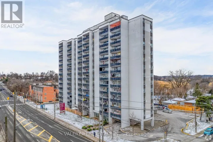 701 - 890 JANE STREET, Toronto (Rockcliffe-Smythe), Ontario M6N4C3
