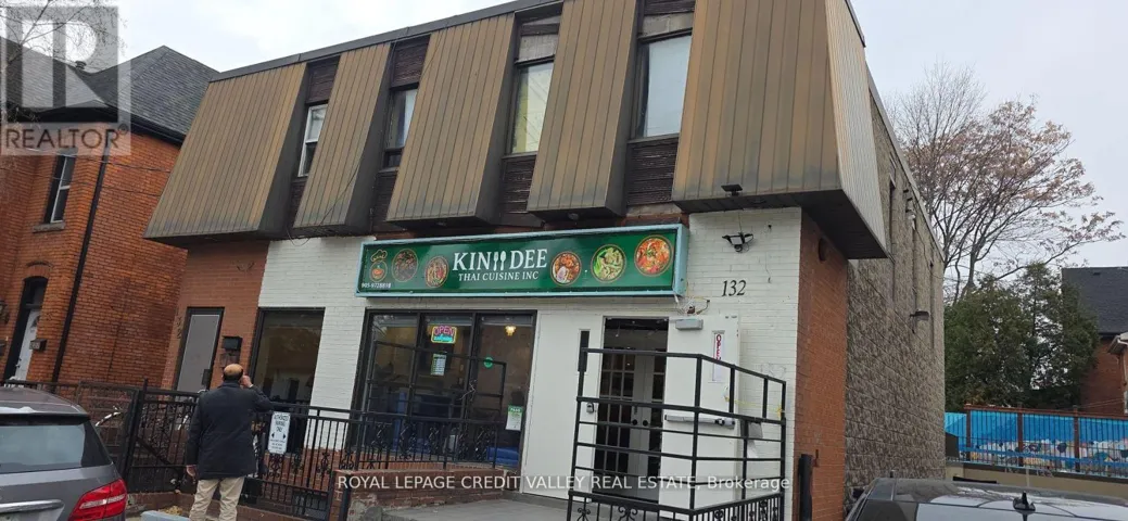 132 QUEEN STREET S, Hamilton (Kirkendall), Ontario L8P3S2