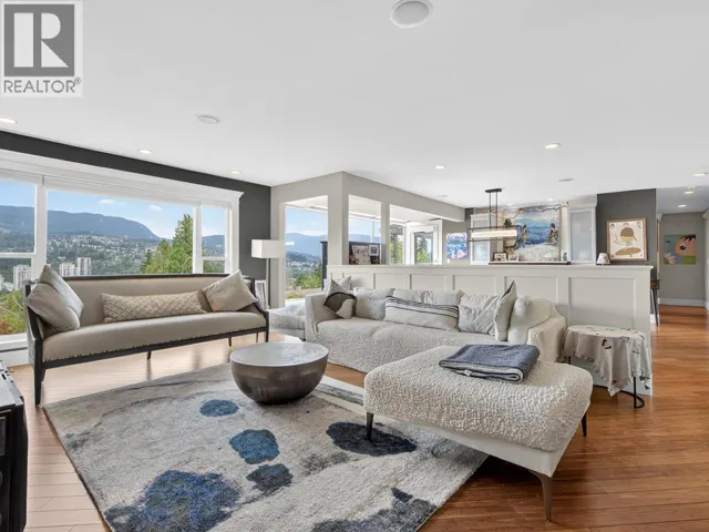 1052 CORONA CRESCENT, Coquitlam, British Columbia V3J7J3