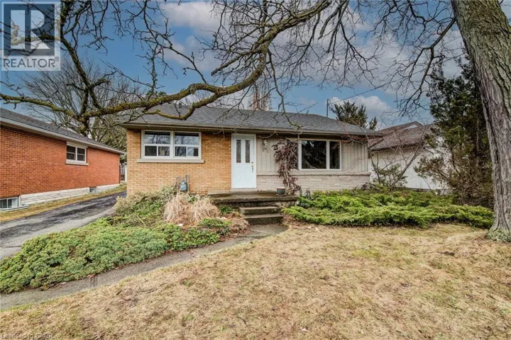 25 DIETZ Avenue S, Waterloo, Ontario N2L2J7