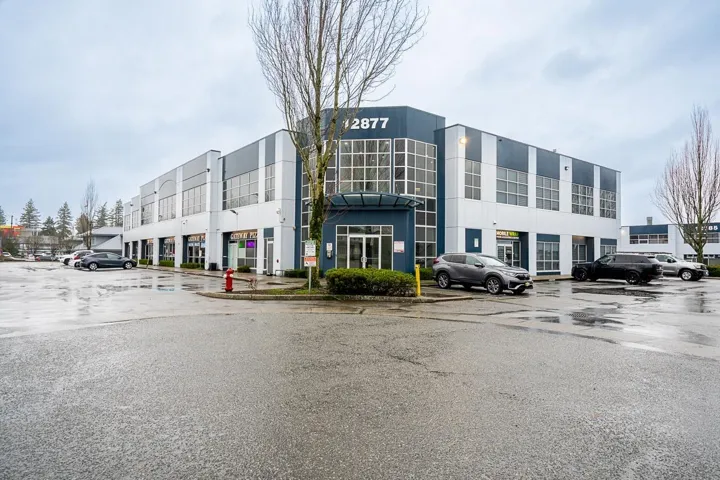 204 12877 76 AVENUE, Surrey, British Columbia V3W1E6