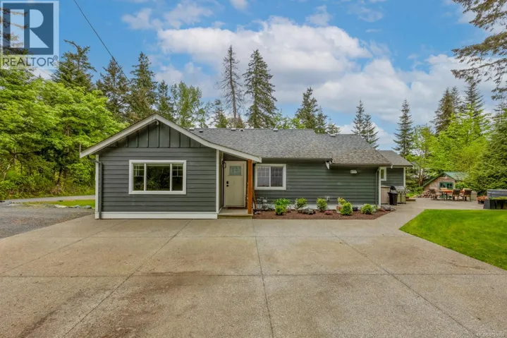 3671 Thomson Rd, Courtenay, British Columbia V9N9T5