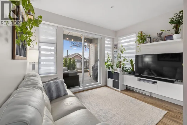 2102 963 CHARLAND AVENUE, Coquitlam, British Columbia V3K0E2