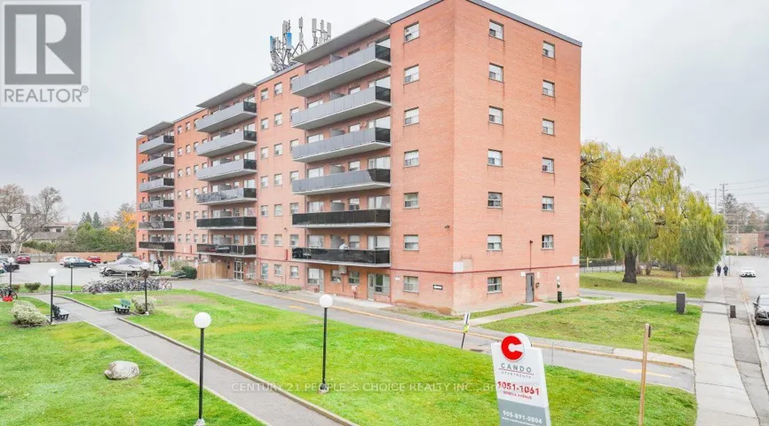 210 - 1061 SENECA AVENUE, Mississauga (Port Credit), Ontario L5G3X7