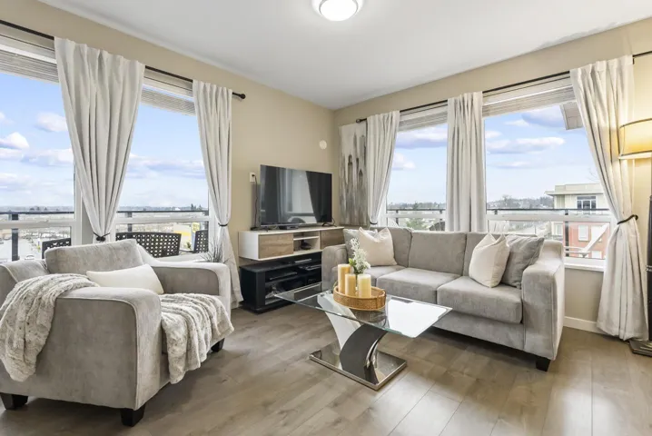 F401 20211 66 AVENUE, Langley, British Columbia V2Y0L4