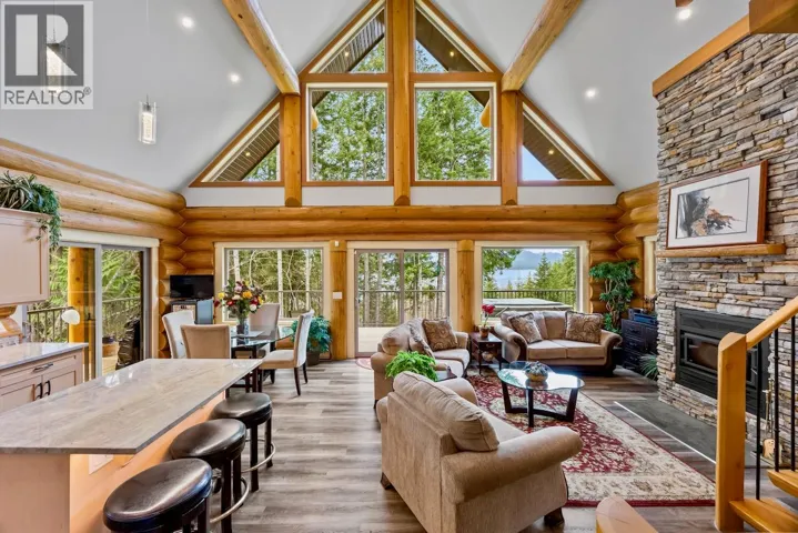 2589 Airstrip Road, Anglemont, British Columbia V0E1M8