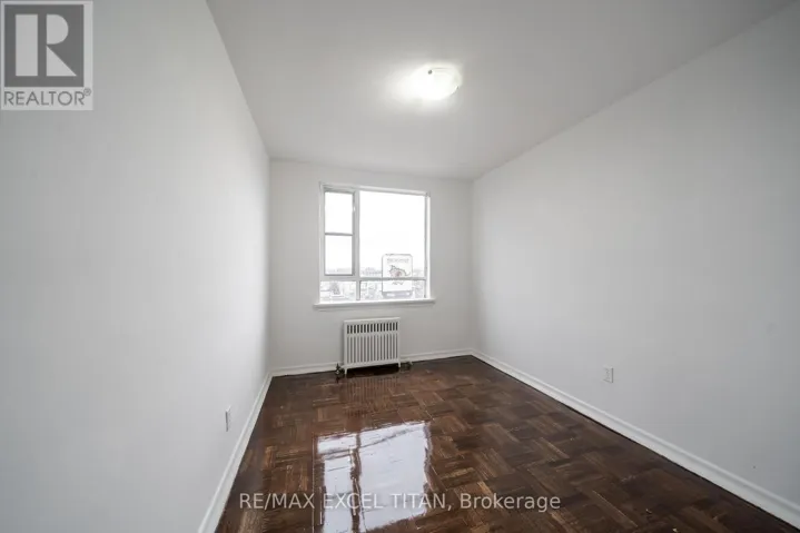 302 - 2515 EGLINTON AVENUE W, Toronto (Keelesdale-Eglinton West), Ontario M6M1T2