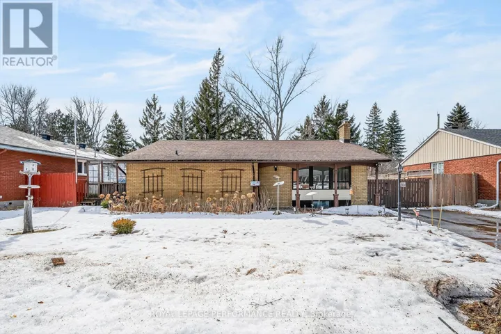 1132 ADIRONDACK DRIVE, Ottawa, Ontario K2C2V1