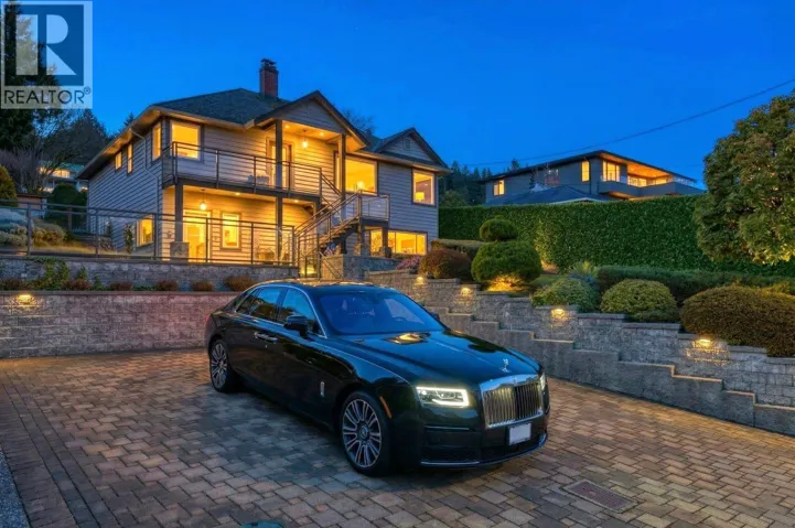 1227 IOCO ROAD, Port Moody, British Columbia V3H2W9