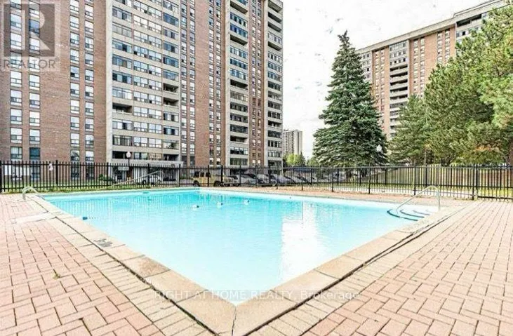 1912 - 25 KENSINGTON ROAD, Brampton (Queen Street Corridor), Ontario L6T3W8