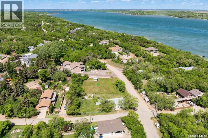 641 Grand AVENUE, Buena Vista, Saskatchewan S2V1A2