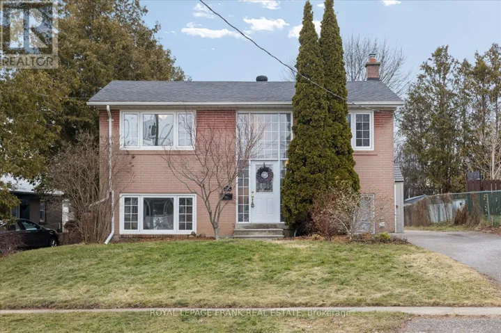 923 GREENWOOD CRESCENT, Whitby (Downtown Whitby), Ontario L1N1C9