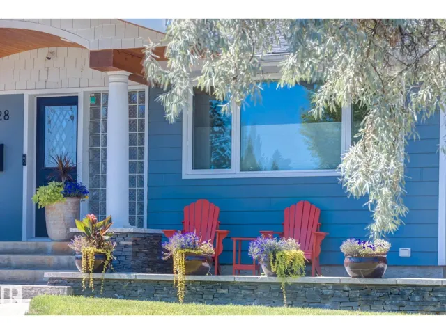 9728 141 ST NW, Edmonton, Alberta T5N2R2