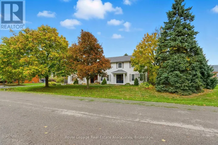 1 MEANDER CLOSE, Hamilton (Carlisle), Ontario L0R1H1