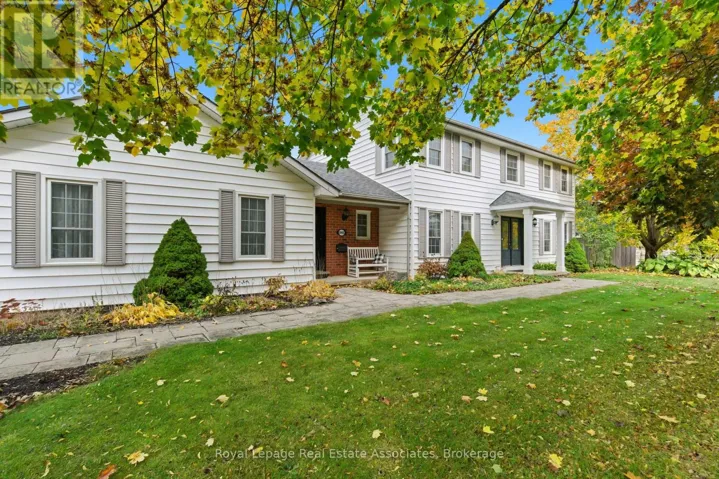 1 MEANDER CLOSE, Hamilton (Carlisle), Ontario L0R1H1