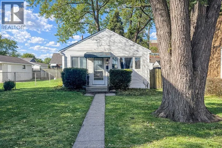 2237 TURNER, Windsor, Ontario N8W3K4