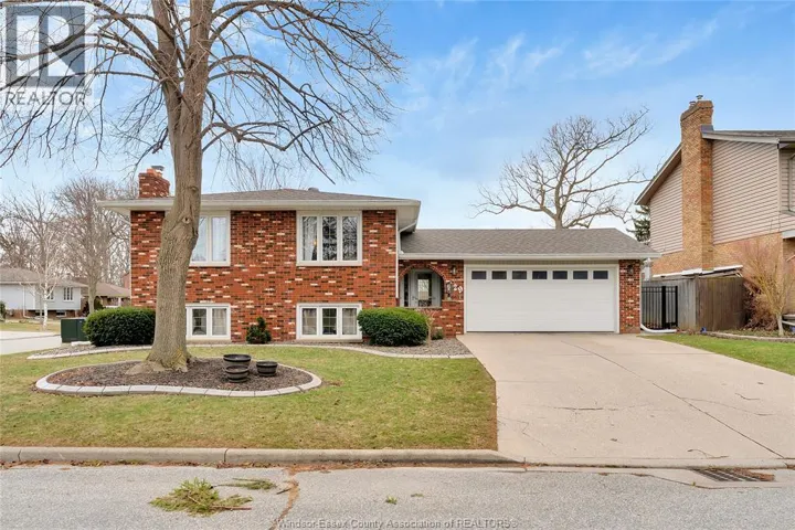 7129 ISABELLE COURT, Windsor, Ontario N9S4J6