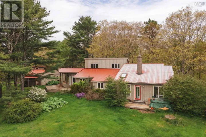 371 Lacey Mines Road, Chester Basin, Nova Scotia B0J1K0