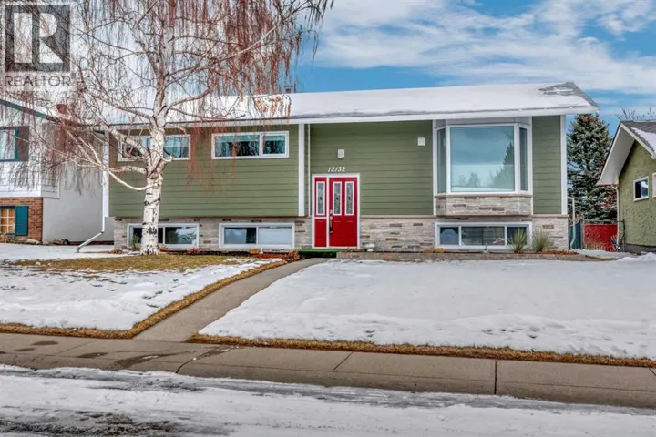 12132 Lake Waterton Crescent SE, Calgary, Alberta T2J2M7
