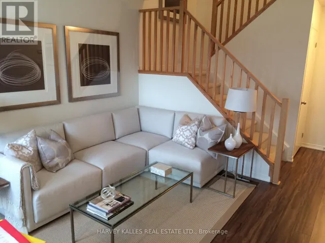 10 - 1961 VICTORIA PARK AVENUE, Toronto (Wexford-Maryvale), Ontario M1R0C9