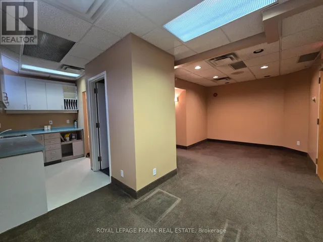 103 - 60 LIBERTY STREET S, Clarington (Bowmanville), Ontario L1C2N5