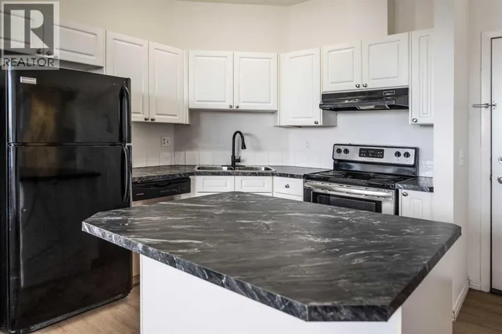 310, 1000 Applevillage Court SE, Calgary, Alberta T2A7Z4