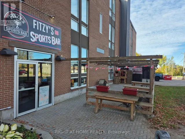 150 PETER STREET, Pembroke, Ontario K8A0G3