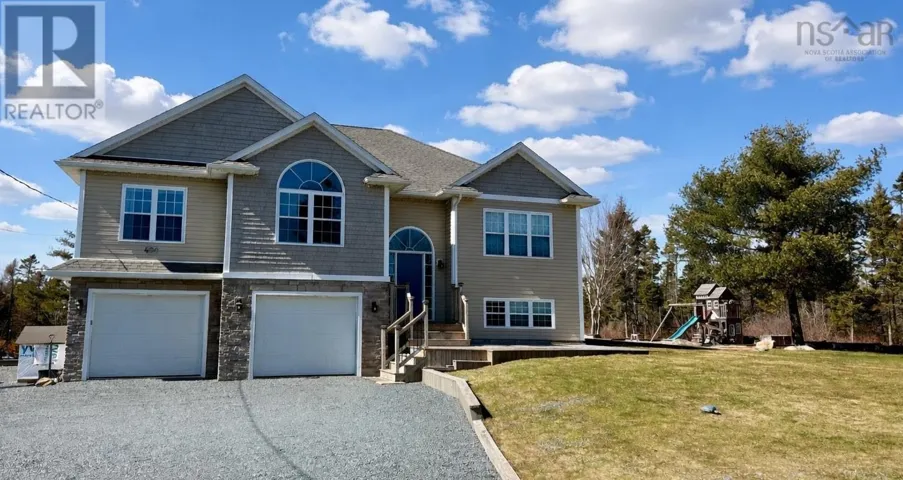 490 Celebration Drive, Fall River, Nova Scotia B2T0K4