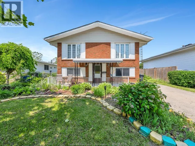 10670 LAMBETH ROAD, Windsor, Ontario N8R1C9