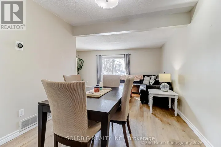 9 LOSCOMBE DRIVE, Clarington (Bowmanville), Ontario L1C3S8
